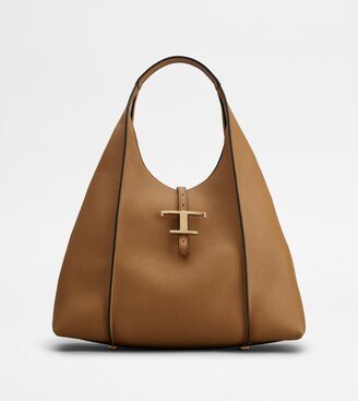 T Timeless Hobo Bag in Leather Medium-AD