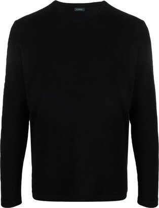 crew-neck long-sleeve T-shirt