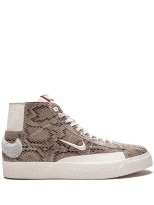 x Soulland SB Blazer Mid QS sneakers