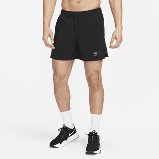 Men's Unlimited Dri-FIT 5 Unlined Versatile Shorts in Black