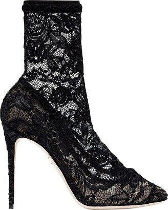 Black Pointed Boots in Chaintilly Lace Woman