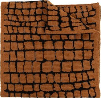 Logo-Patch Pattern Jacquard Knitted Scarf