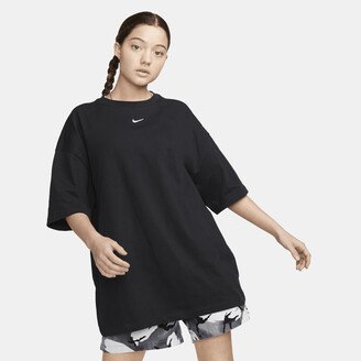 Women's Sportswear Essential Oversized short-sleeve T-Shirt in Black