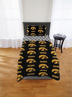 The Northwest Company COL 863 Iowa Hawkeyes Twin/XL Bed In a Bag Set