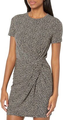 Giraffe Twist Short Sleeve Mini Dress (Khaki) Women's Clothing