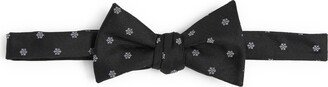 NORDSTROM RACK Holiday Snowflake Silk Blend Bow Tie