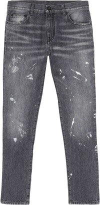 Diag-stripe distressed jeans