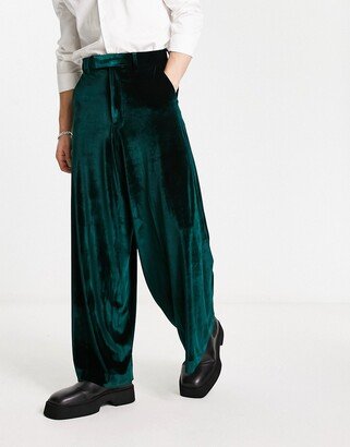 smart extreme wide leg pants in green velvet