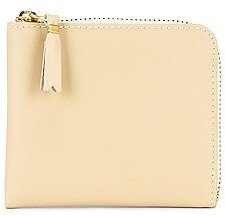 Classic Leather Zip Wallet in Cream