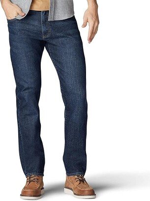 Men's Performance Series Extreme Motion Straight Fit Tapered Leg Jean (Boston) Men's Jeans