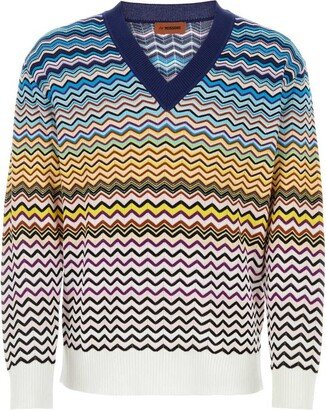 Zig-Zag Pattern V-Neck Sweater