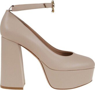 Vernice Platform Round Toe Pumps