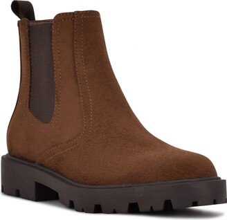 Nyullon Lug Sole Chelsea Boot