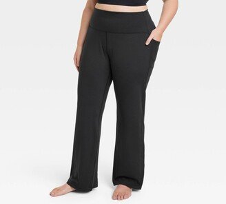 Women' Bruhed Sculpt Curvy Pocket Straight Leg Pant 31.5 - All in Motion™ Black 3X