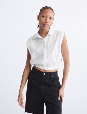 Fitted Button-Down Cropped Shirt