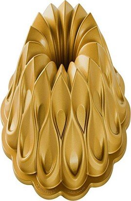 Crown Bundt Pan