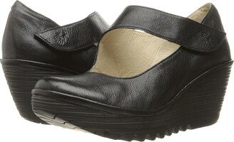 Yasi682Fly (Black Mousse) Women's Shoes