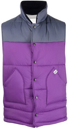 CONTRAST padded gilet