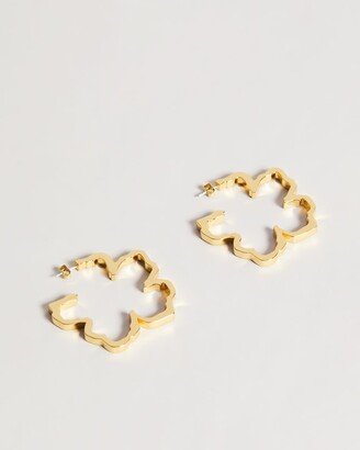 Magnolia Lillifora Hoop Earring in Gold Color