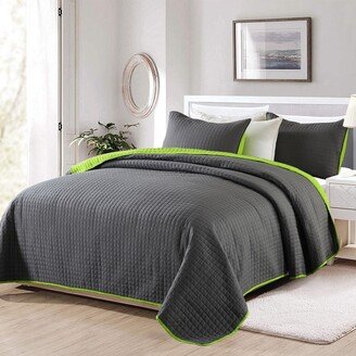 Reversible Luxury Pinsonic Solid Quilt Set Including Shams