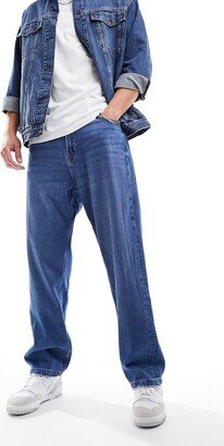 baggy jeans in blue