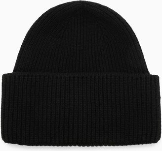 Black knitted hat