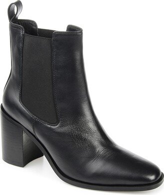 Journee Signature Rowann Chelsea Boot