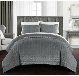 Chaya Comforter Set