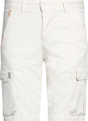 RAR Shorts & Bermuda Shorts Ivory