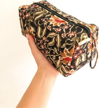 Wearwell Makeup Bag