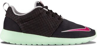 Rosherun FB Yeezy sneakers