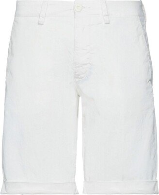 MODFITTERS Shorts & Bermuda Shorts White