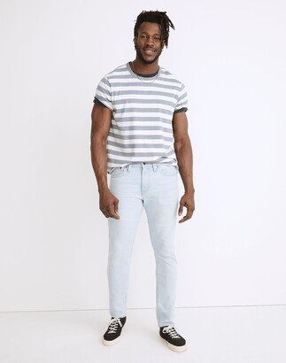 Athletic Slim Jeans in Benefield Wash