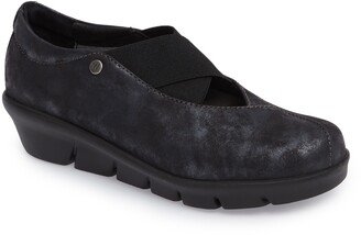 Cursa Slip-On Sneaker