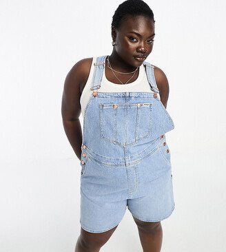 Wrangler Plus overall shorts in oblivion denim