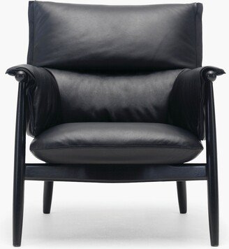 Carl Hansen Sn E015 Embrace Lounge Chair