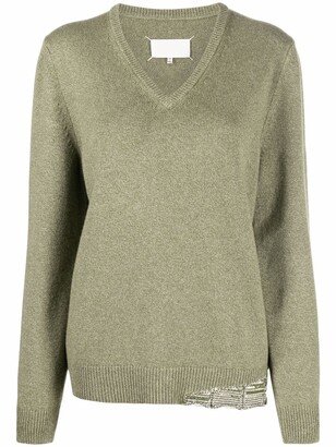 distressed-knit V-neck long-sleeve jumper