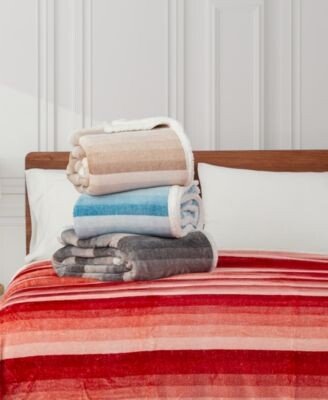 Holiday Collection Velvety Blankets