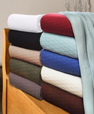 Diamond Pattern All Season Woven Cotton Blanket Collection