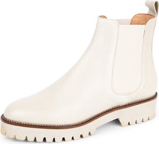 Chelsea Lug Sole Bootie Cream