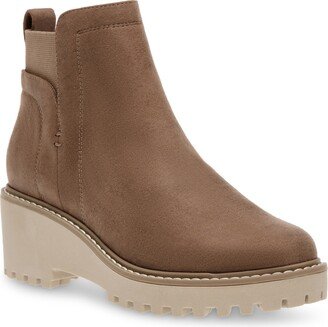 Rielle Lug Sole Chelsea Boot