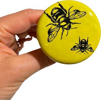 Kitchen Gift - Save The Bees Yellow Honeybee Themed Ceramic Stoneware Hand Painted Wine Stopper 2