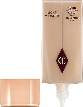 Light Wonder Foundation in Beauty: NA