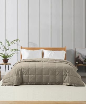 Oversize Lightweight 75 Down Blanket With Satin Trim Collection