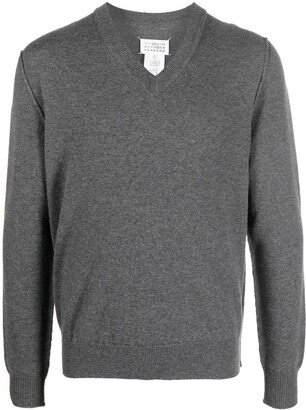 V-neck cashmere jumper-AW