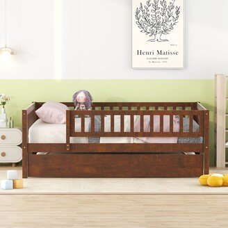 Full Size Wood Daybed with Trundle and Fence Guardrails, Natural