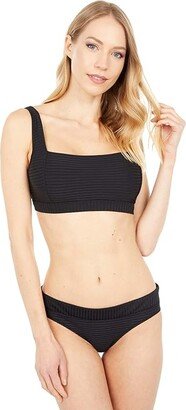 Premium Surf DD Crop Top (Black) Women's Swimwear