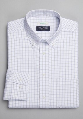 Men's Traveler Collection Tailored Fit Button-Down Collar Grid Dress Shirt