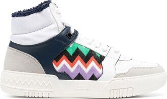 Zigzag-Detail Hi-Top Sneakers