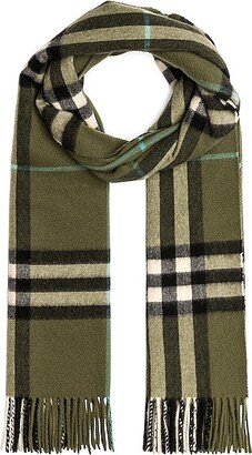 Giant Check Scarf in Green